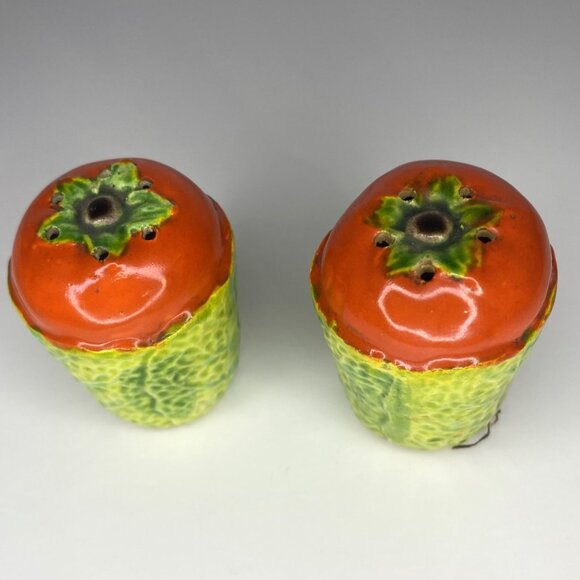 Ceramic Tomato & Leaf Salt & Pepper Shakers, VIntage, Spices - Picture 1 of 7